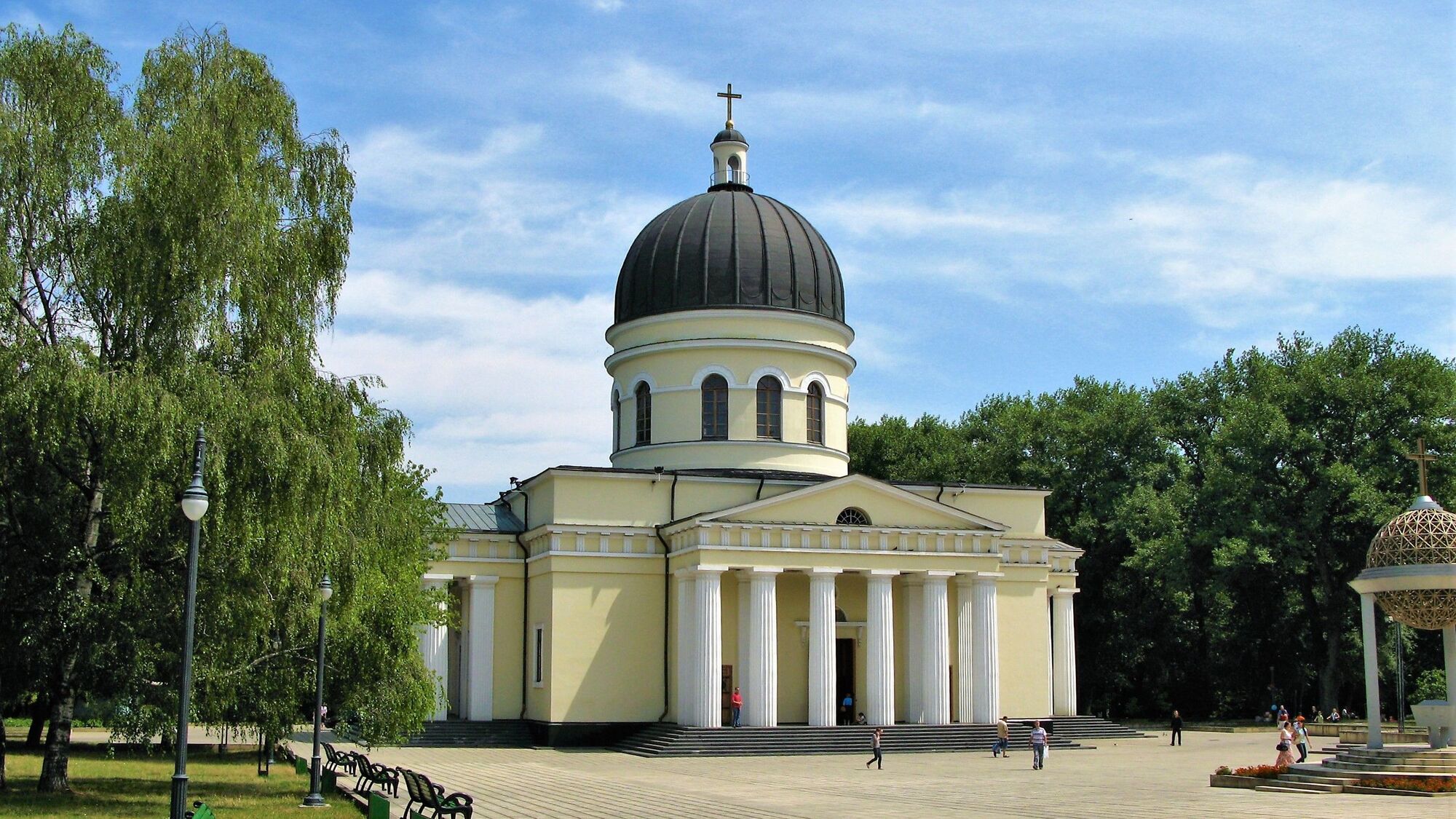 Moldova’s Foreign Minister Calls Church Affiliation a ‘Delicate Matter’ Best Left to Believers